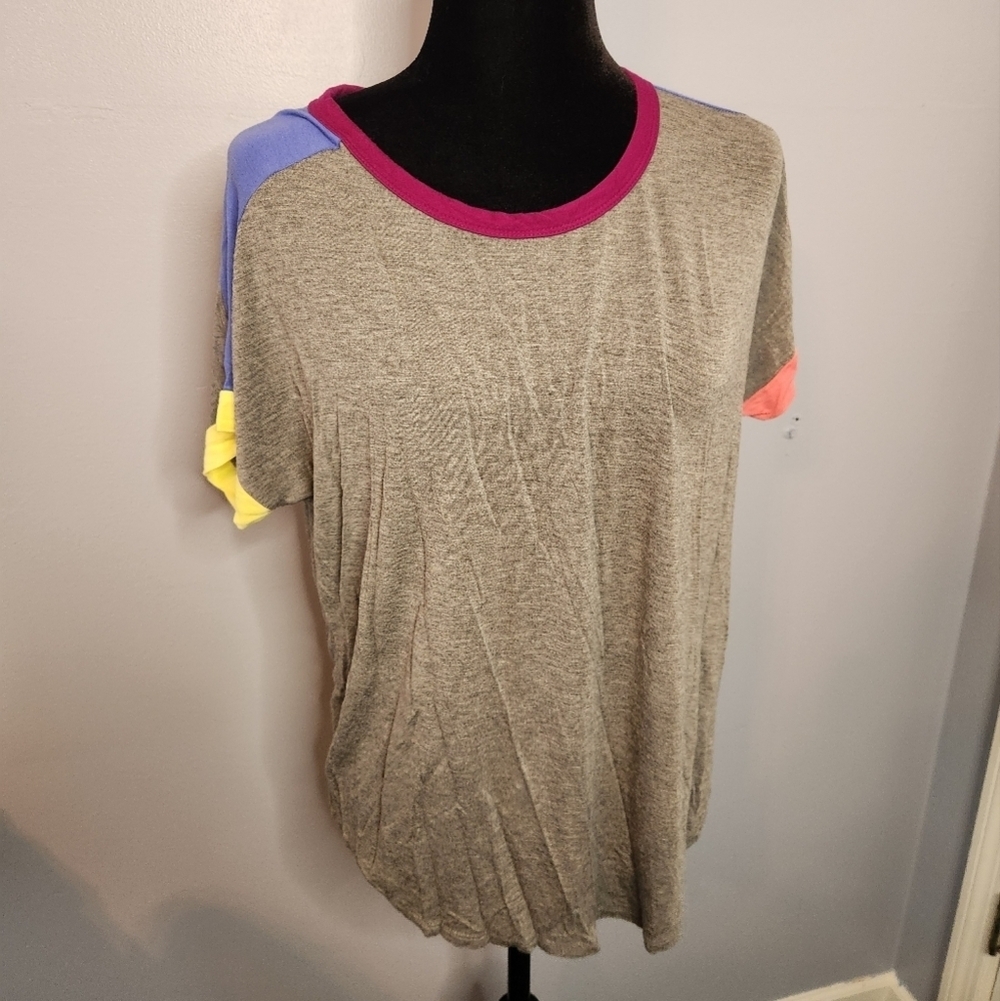 Secret Treasures Size Large(12-14) Top Colorful Neck